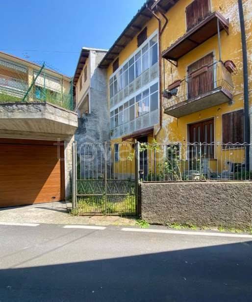 casa indipendente in vendita a Sovere in zona Piazza