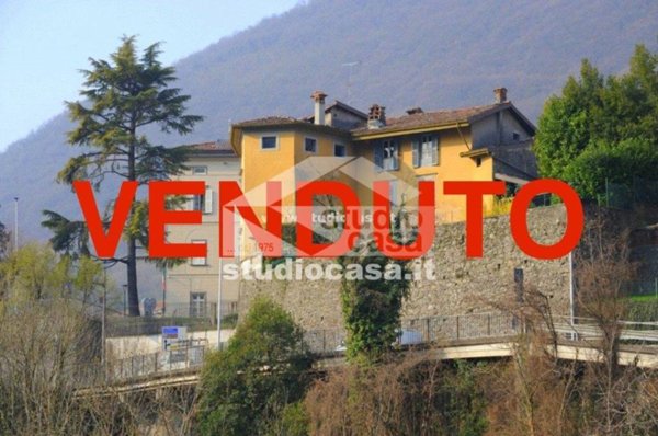 appartamento in vendita a Sovere in zona Piazza