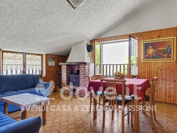appartamento in vendita a Sovere in zona Sellere