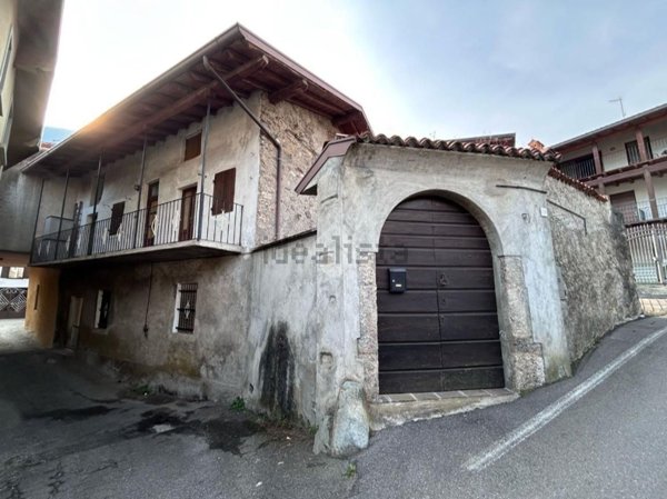 casa indipendente in vendita a Sovere