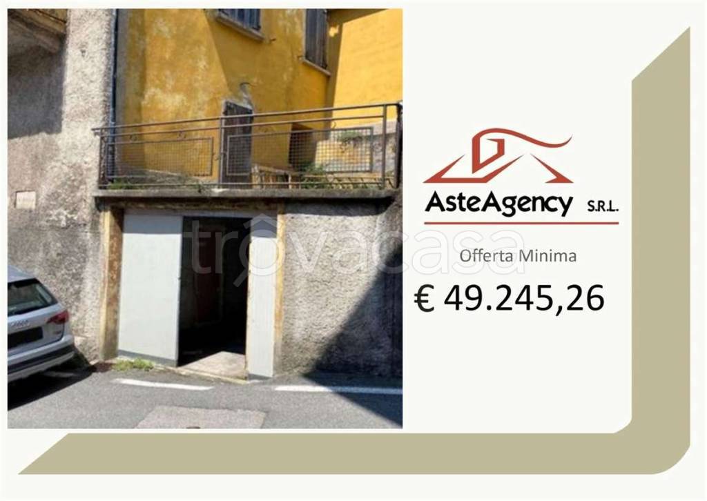 casa indipendente in vendita a Sovere in zona Sellere