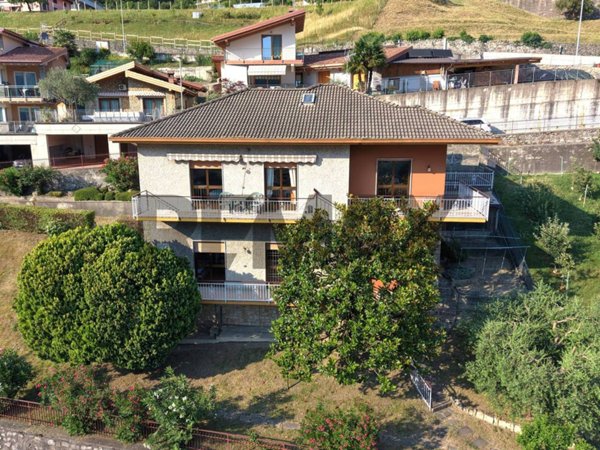casa indipendente in vendita a Sovere