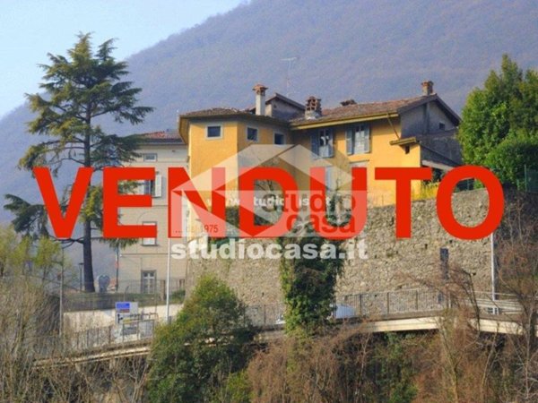 intera palazzina in vendita a Sovere