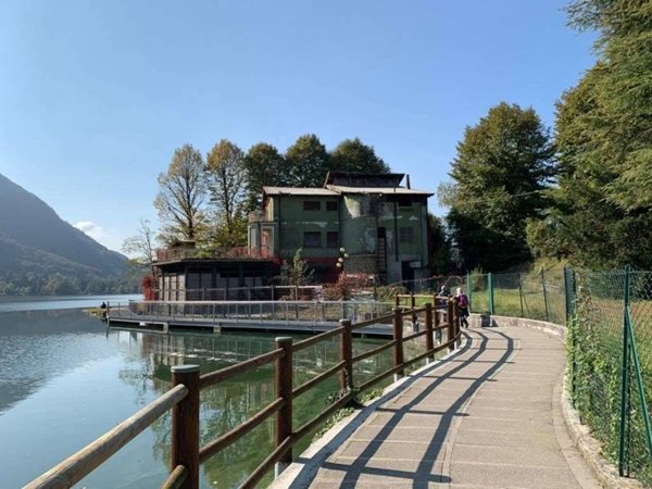 intera palazzina in vendita a Spinone al Lago
