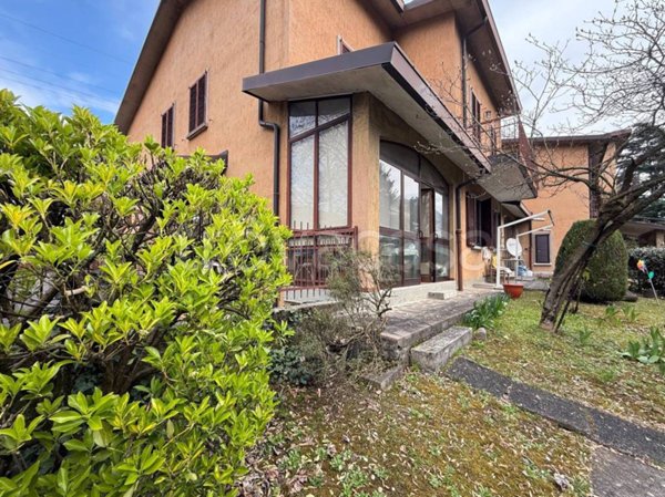 appartamento in vendita a Spinone al Lago