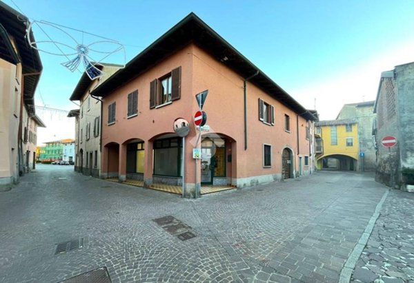 intera palazzina in vendita a Spirano