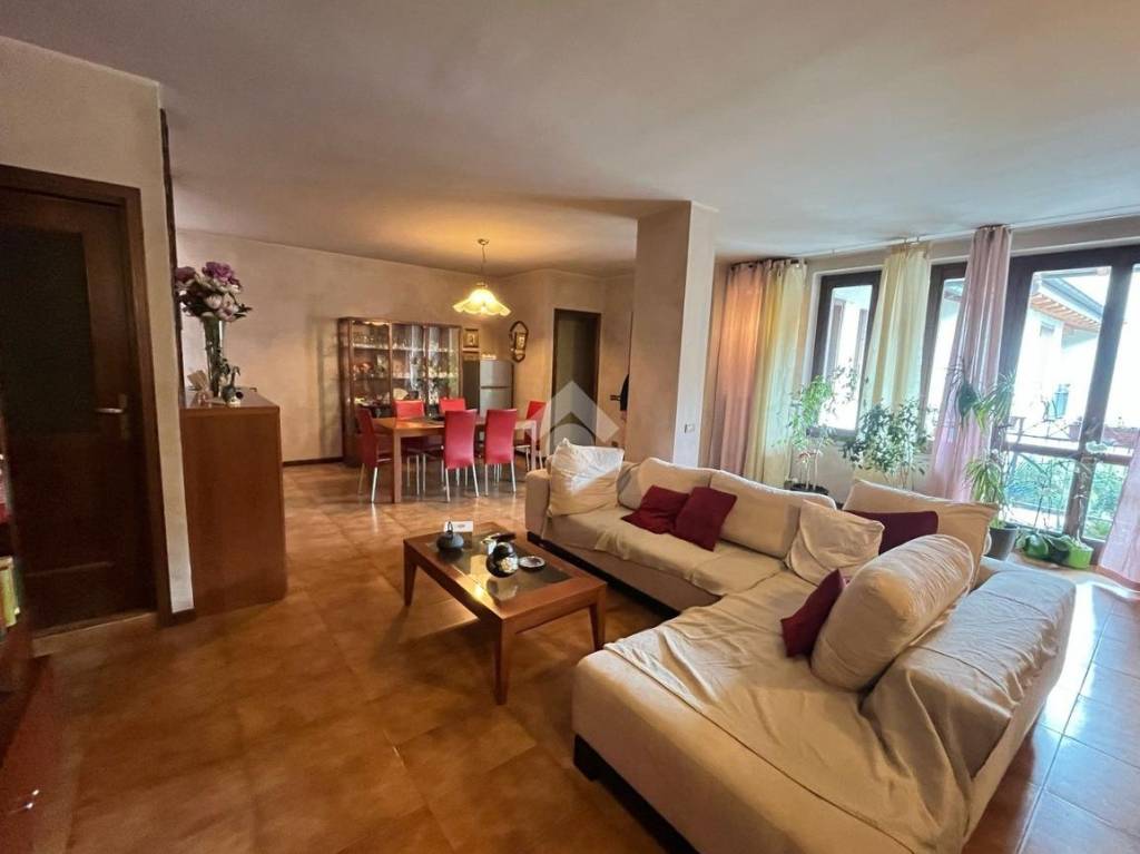 casa indipendente in vendita a Spirano