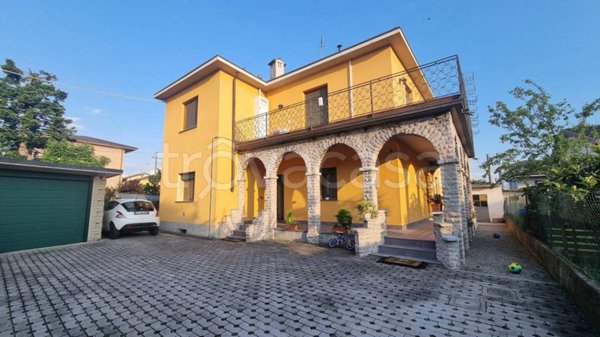 casa indipendente in vendita a Spirano