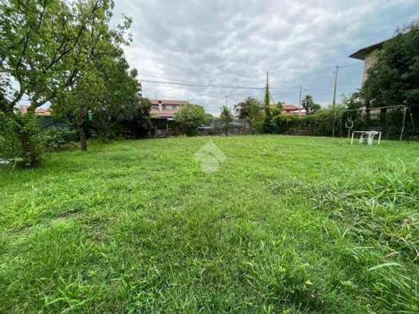 casa indipendente in vendita a Spirano