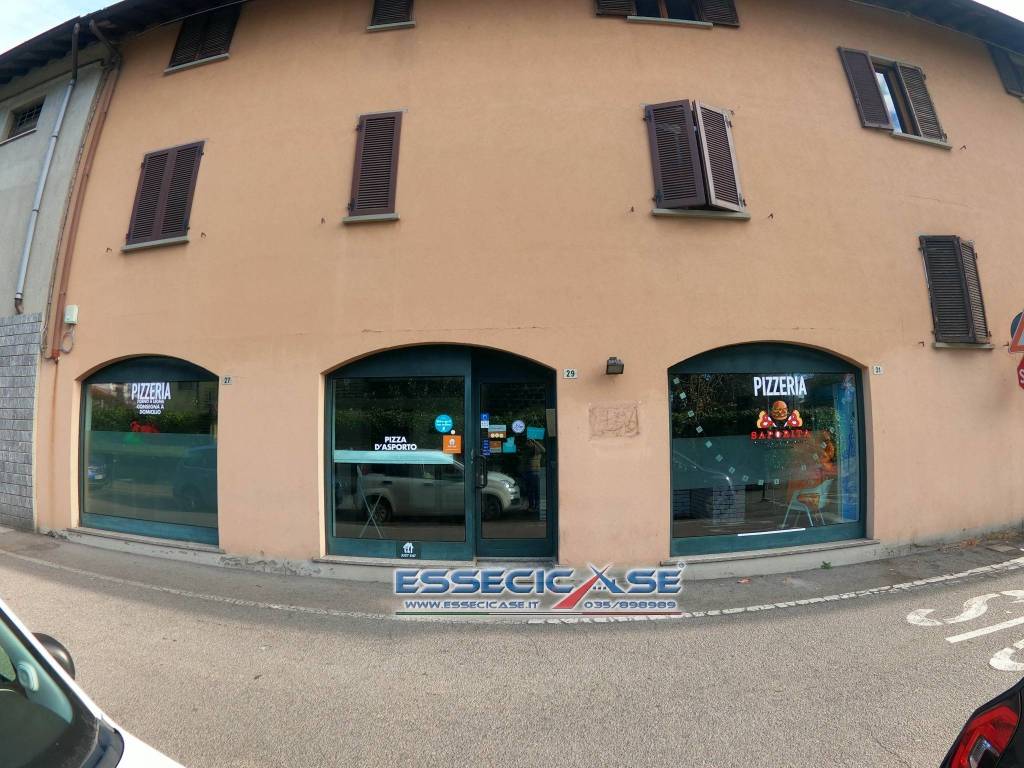 negozio in vendita a Spirano