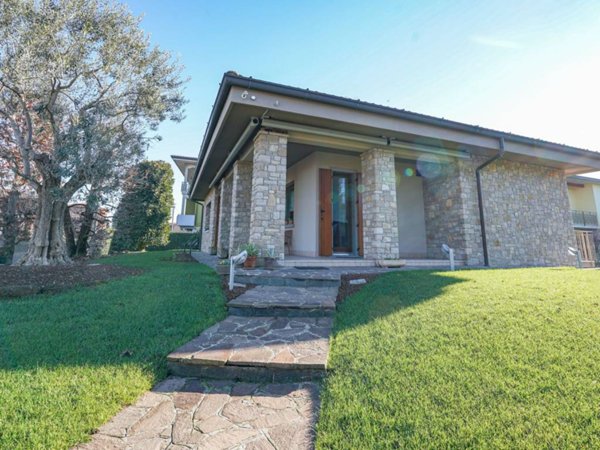 casa indipendente in vendita a Spirano