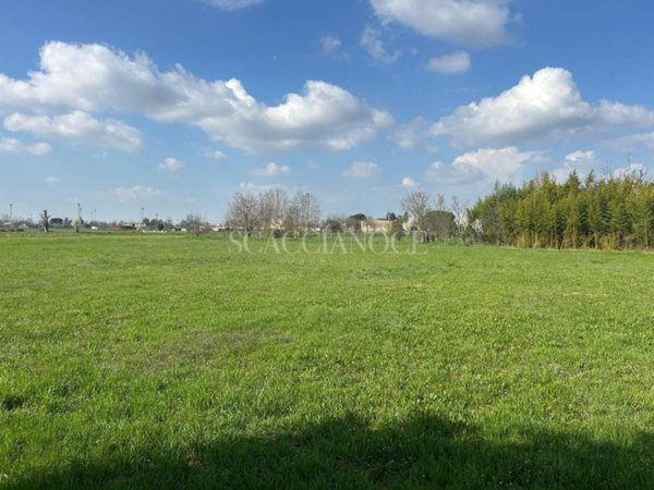 terreno edificabile in vendita a Spirano