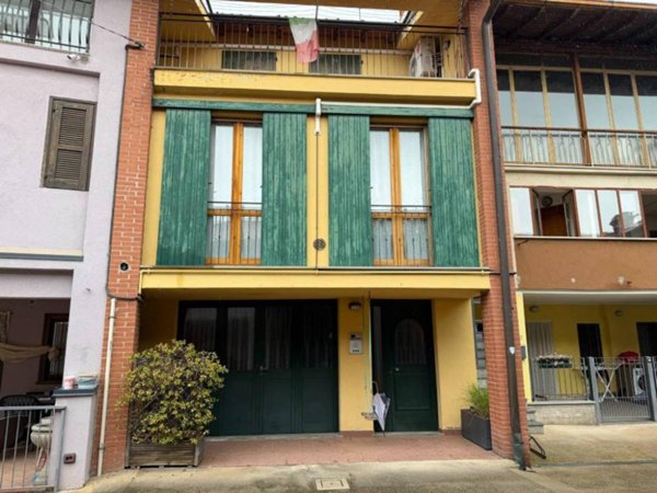 casa indipendente in vendita a Spirano