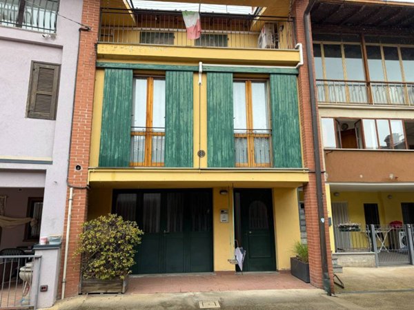 casa indipendente in vendita a Spirano