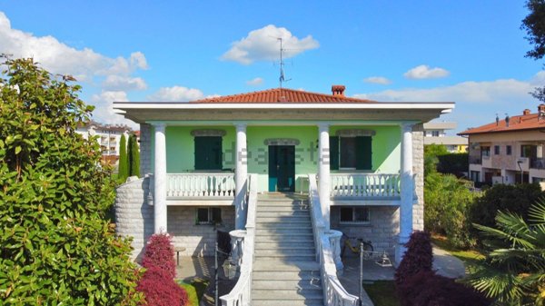 casa indipendente in vendita a Stezzano