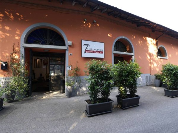 negozio in vendita a Stezzano