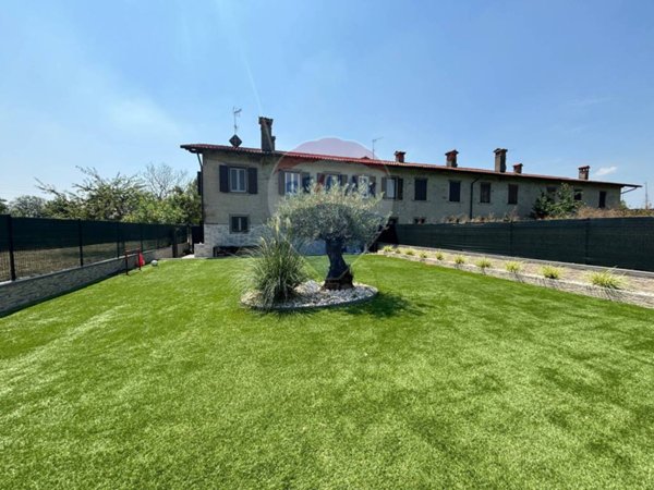 casa indipendente in vendita a Stezzano