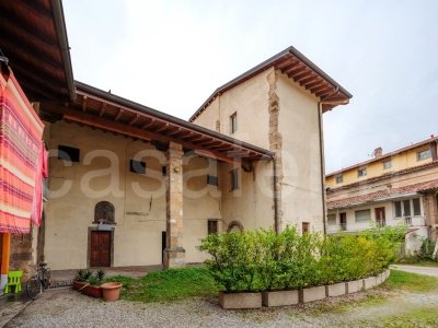 intera palazzina in vendita a Stezzano