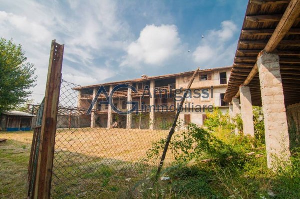 casale in vendita a Stezzano