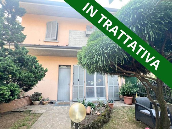casa indipendente in vendita a Stezzano