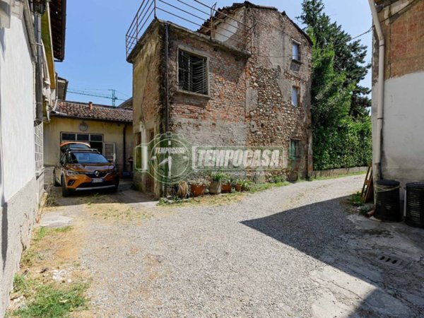 casa indipendente in vendita a Stezzano