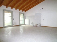 casa indipendente in vendita a Stezzano