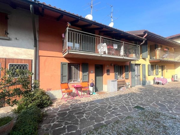 casa indipendente in vendita a Stezzano