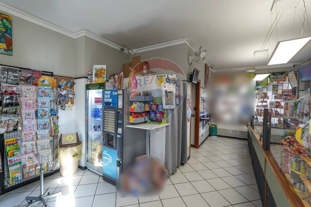 negozio in vendita a Stezzano