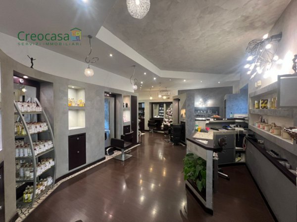 negozio in vendita a Stezzano