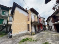 casale in vendita a Stezzano