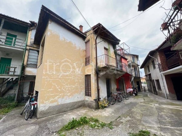 casale in vendita a Stezzano