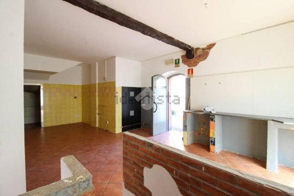 negozio in vendita a Stezzano