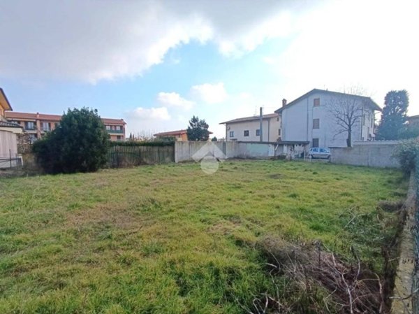 casa indipendente in vendita a Stezzano