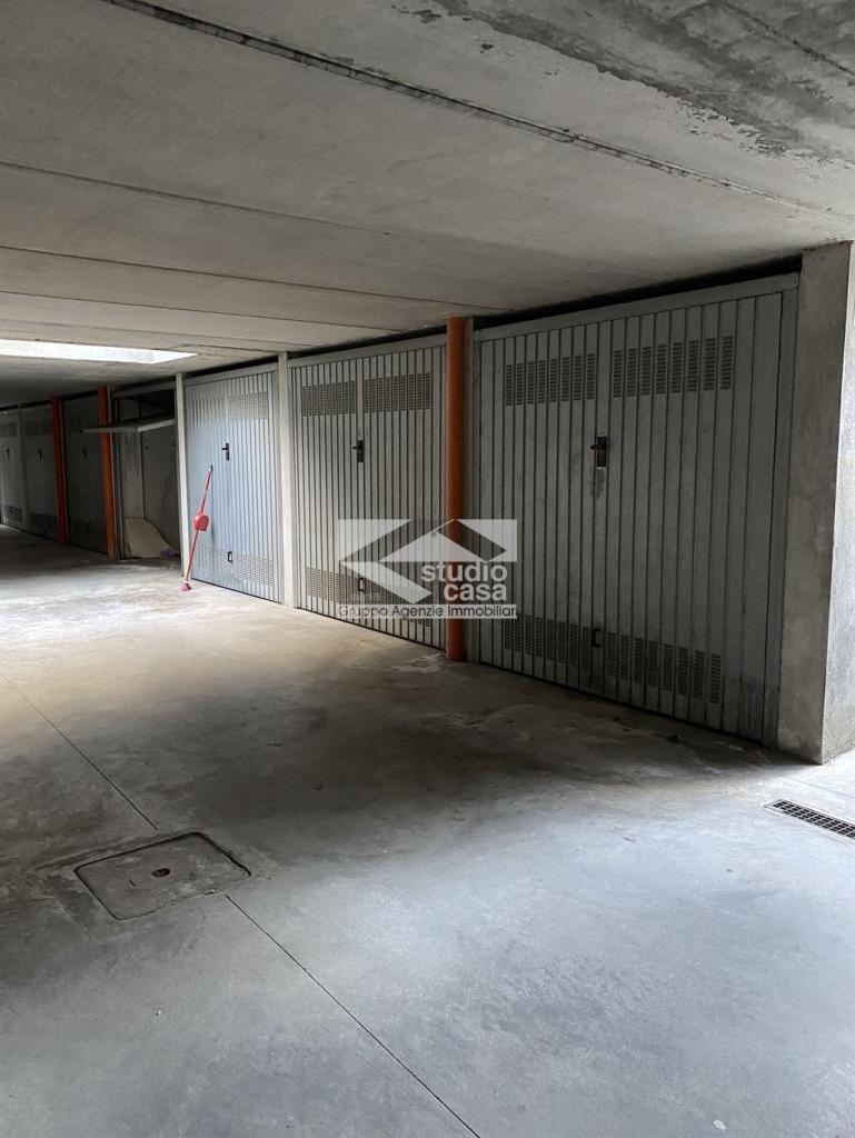 casa indipendente in vendita a Stezzano