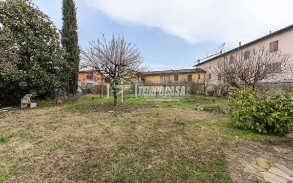 casa indipendente in vendita a Stezzano