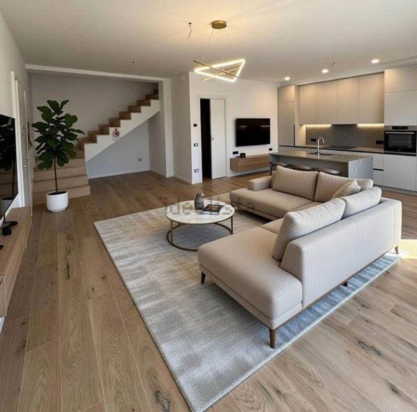casa indipendente in vendita a Stezzano