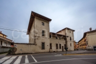 casa indipendente in vendita a Stezzano