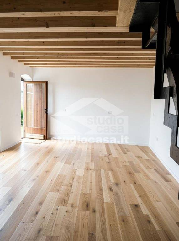 casa indipendente in vendita a Stezzano