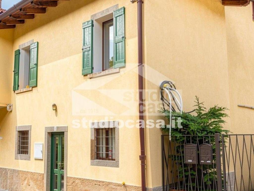 casa indipendente in vendita a Stezzano