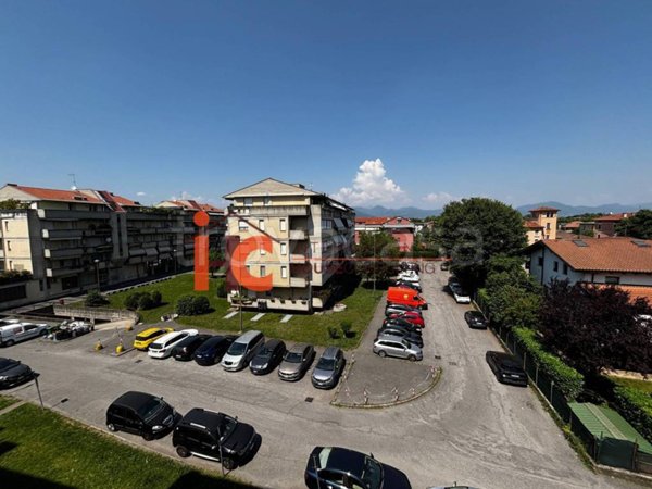 appartamento in vendita a Stezzano