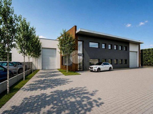 locale commerciale in vendita a Stezzano