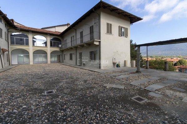 casa indipendente in vendita ad Avigliana
