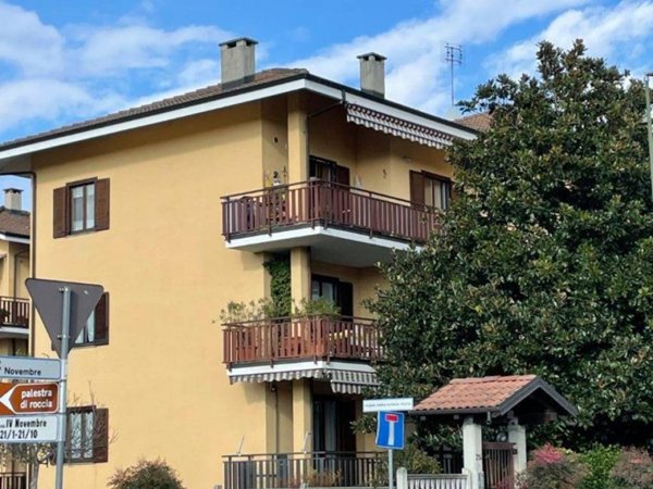 locale commerciale in vendita ad Avigliana