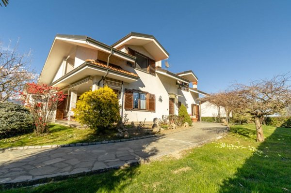 casa indipendente in vendita ad Avigliana