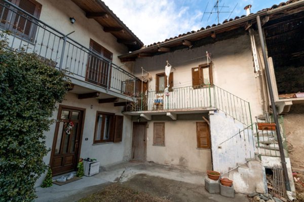 casa indipendente in vendita ad Avigliana