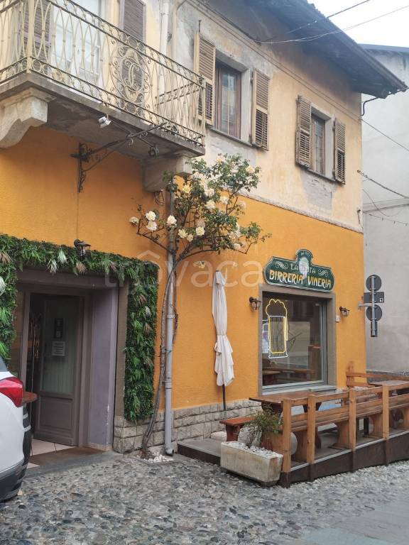 negozio in vendita ad Avigliana