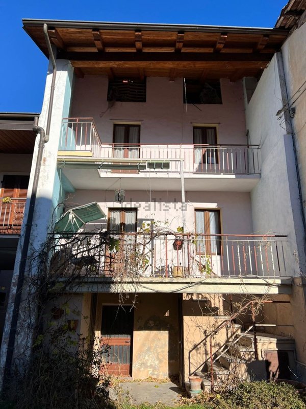 appartamento in vendita ad Avigliana in zona Grangia