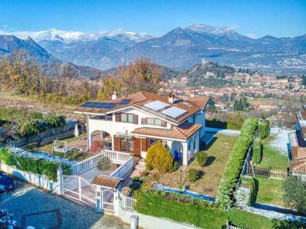 casa indipendente in vendita ad Avigliana