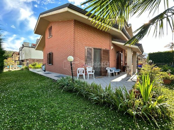 casa indipendente in vendita ad Avigliana