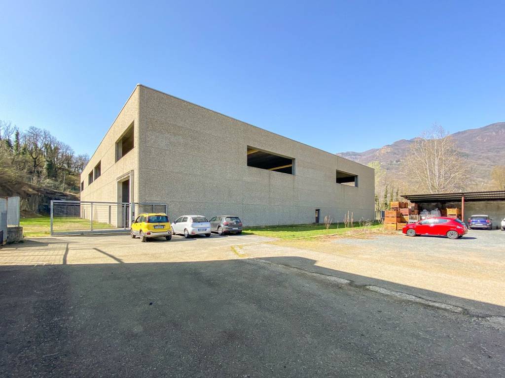 capannone in vendita ad Avigliana